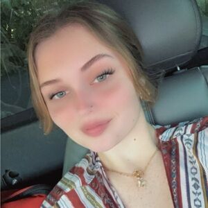 Meet your Posher, Marissa